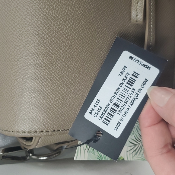 NEW Badgley Mischka Taupe Crossbody Vegan Leather Handbag with Bow and monogram. - Picture 4 of 12